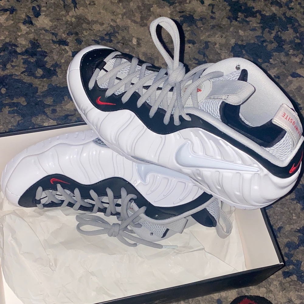Nike Black and White Sneakers with Red Highlights